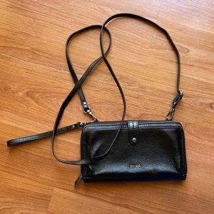 NWOT: The Sak Crossbody-Smart phone purse